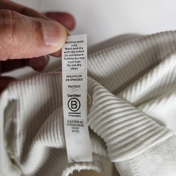 Athleta Flurry Blizzard Rib Turtleneck Womens Size Small White Top Long Sleeve - Picture 9 of 9